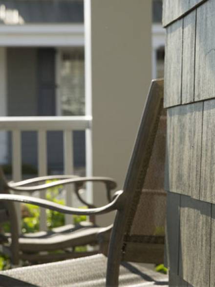 hardieshingle-siding-in-straight-edge-panel-on-porch